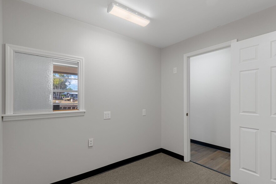 More Photos Of 7936 E Gulf To Lake Hwy, Inverness Medical For Sale