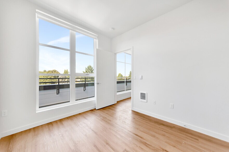 More Photos Of 4750 N Albina Ave, Portland Apartments For Sale