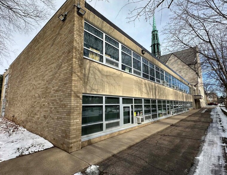 Primary Photo Of 1514 Englewood Ave, Saint Paul Religious Facility For Lease