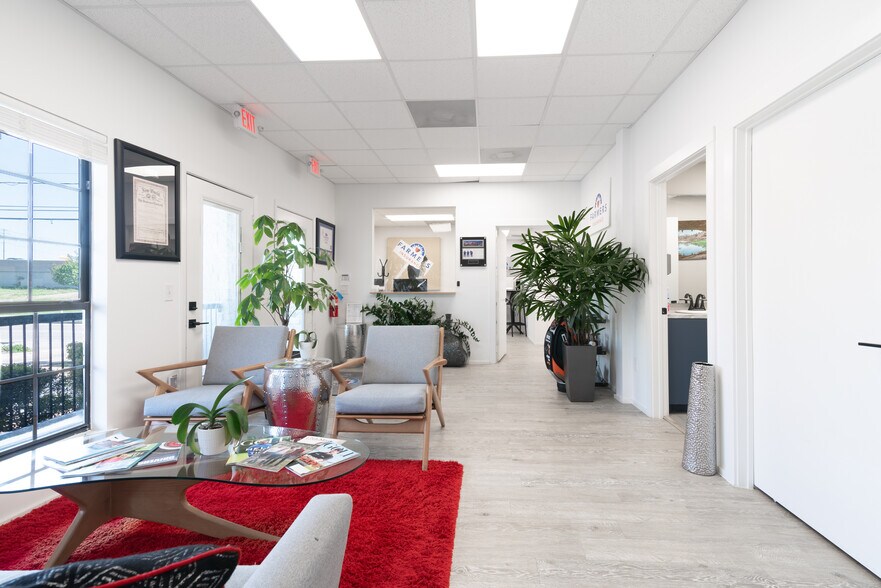 More Photos Of 13740 Research Blvd, Austin Office For Sale