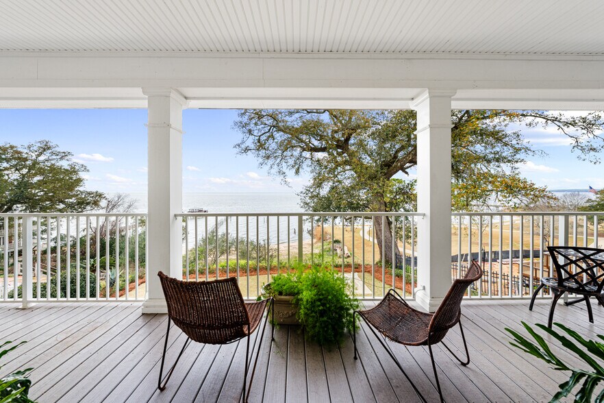 More Photos Of 202 S Mobile St, Fairhope Hospitality For Sale