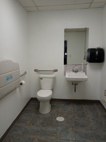 More Photos Of 290-298 E US Highway 20, Michigan City Storefront Retail Office For Lease