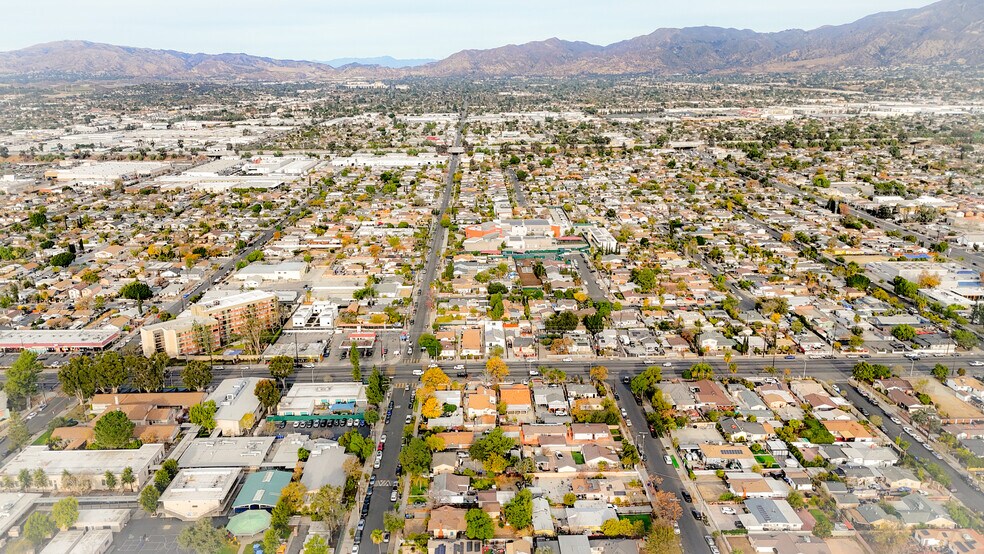 More Photos Of 12937 Van Nuys Blvd, Pacoima Apartments For Sale