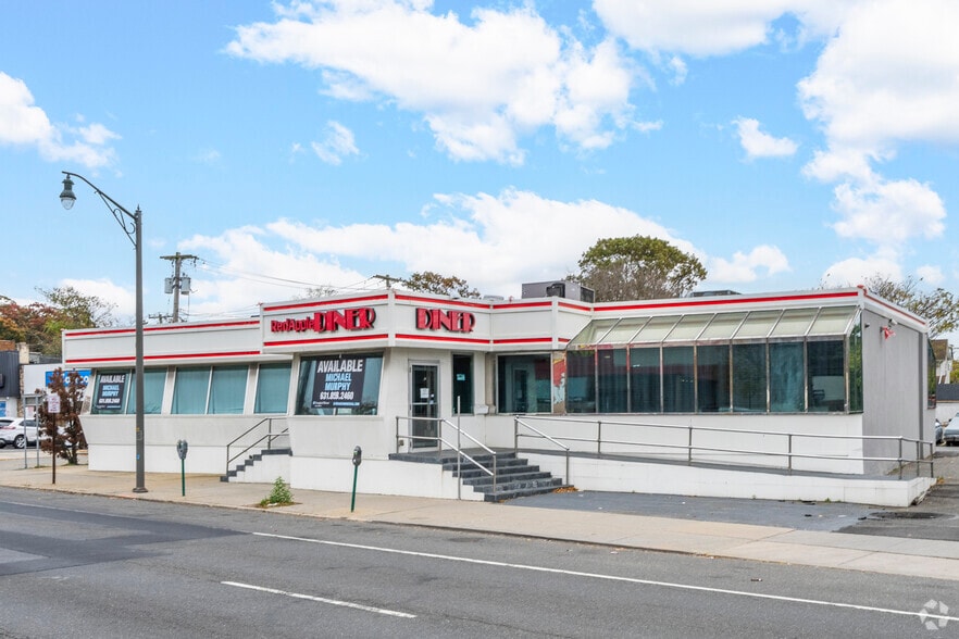 Primary Photo Of 401 Sunrise Hwy, Lynbrook General Retail For Sale