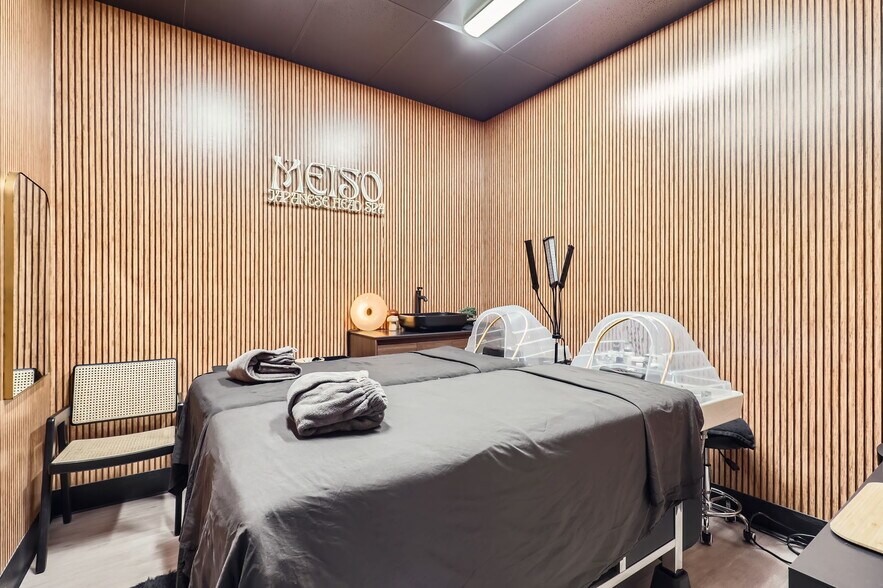 More Photos Of 3000 E 1st Ave, Denver Storefront Retail Office For Lease