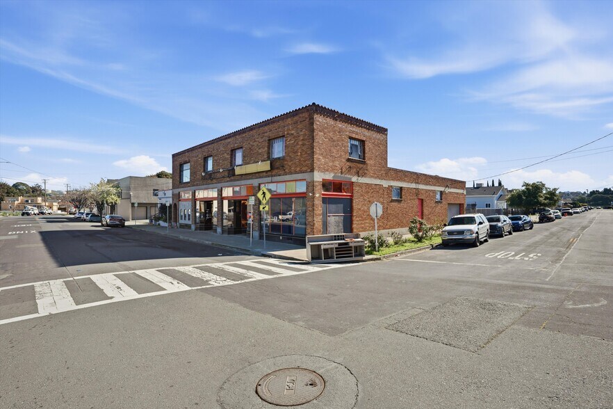 More Photos Of 511 3rd St, Rodeo Storefront Retail Residential For Sale