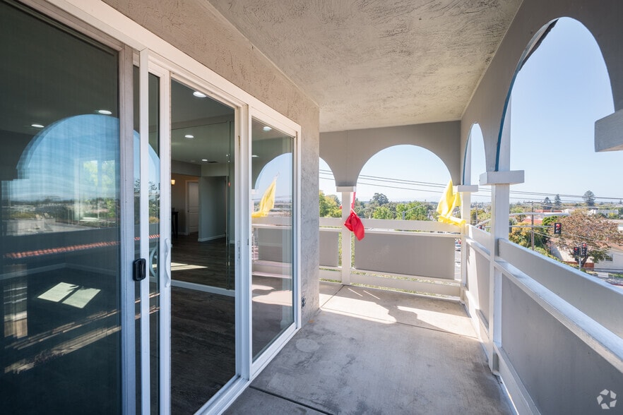 More Photos Of 23914 2nd St, Hayward Apartments For Sale