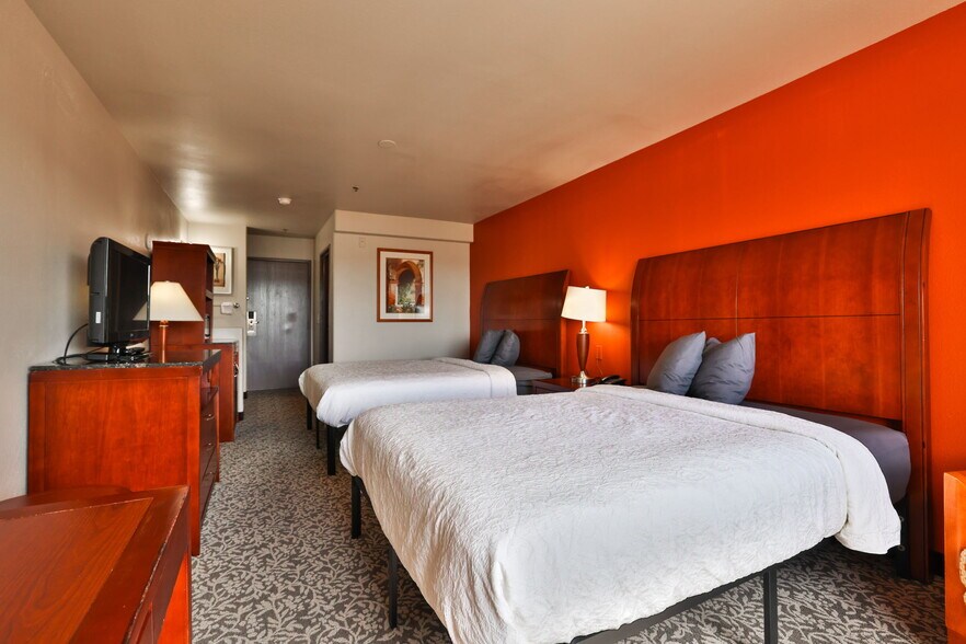 More Photos Of 8350 Razorback Rd, Colorado Springs Hotel For Sale