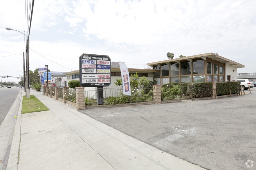 More Photos Of 15747 Woodruff Ave, Bellflower Office For Sale