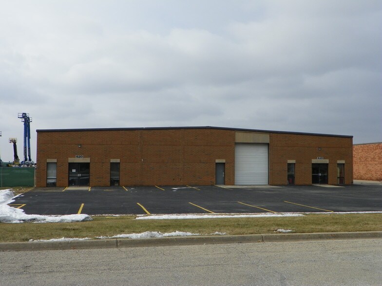 More Photos Of 620-630 Heartland Dr, Sugar Grove Warehouse For Lease