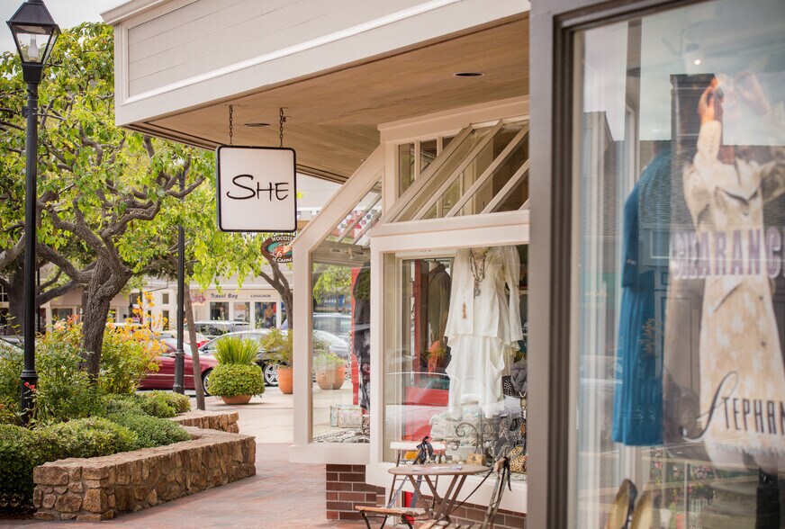 More Photos Of 243 Crossroads Blvd, Carmel Unknown For Lease