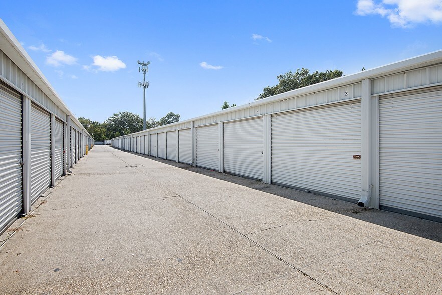 More Photos Of 8922 Greenwell Springs Rd, Baton Rouge Self Storage For Sale