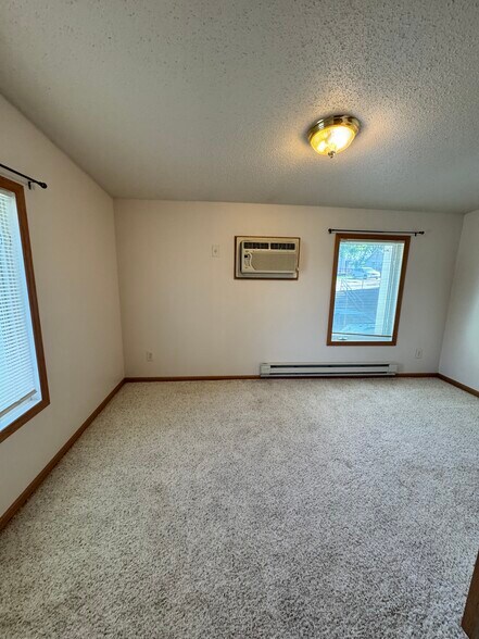 More Photos Of 112 Pleasant St NE, Preston Apartments For Sale