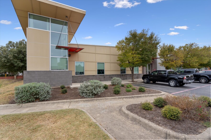 Primary Photo Of 9811 S IH-35, Austin Office For Sale