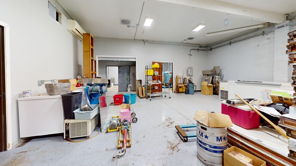 More Photos Of 516 S 1st Ave, Hillsboro Service For Lease