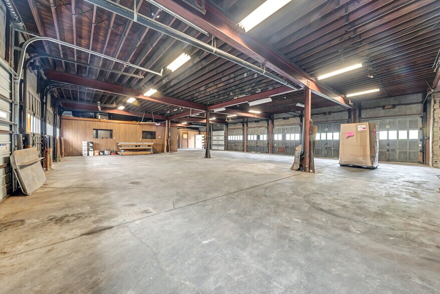 More Photos Of 98 Sproul St, McKees Rocks Truck Terminal For Sale