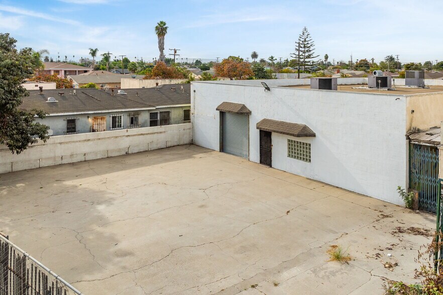More Photos Of 915-1011 N Willowbrook Ave, Compton Warehouse For Sale