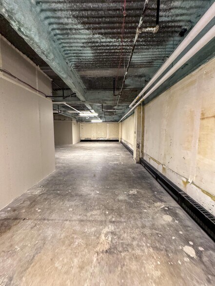 More Photos Of 206 S Broadway, Rochester Office For Lease