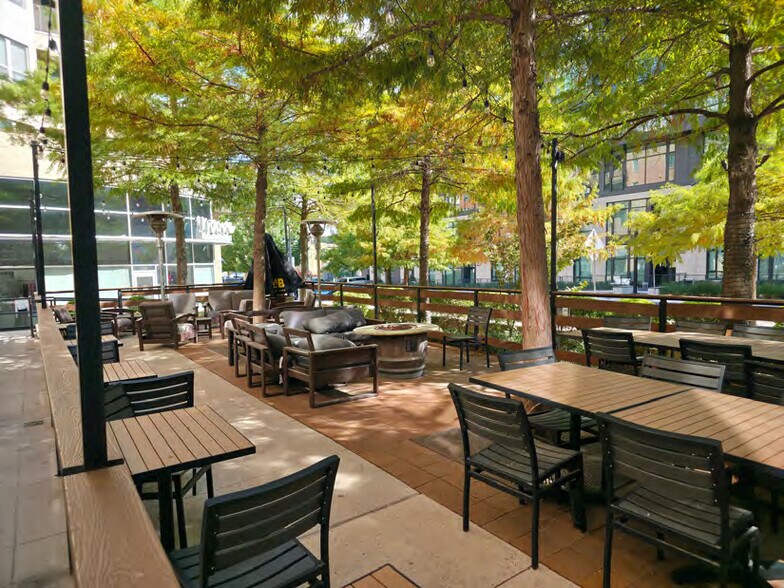 More Photos Of W 7th St, Fort Worth Unknown For Lease