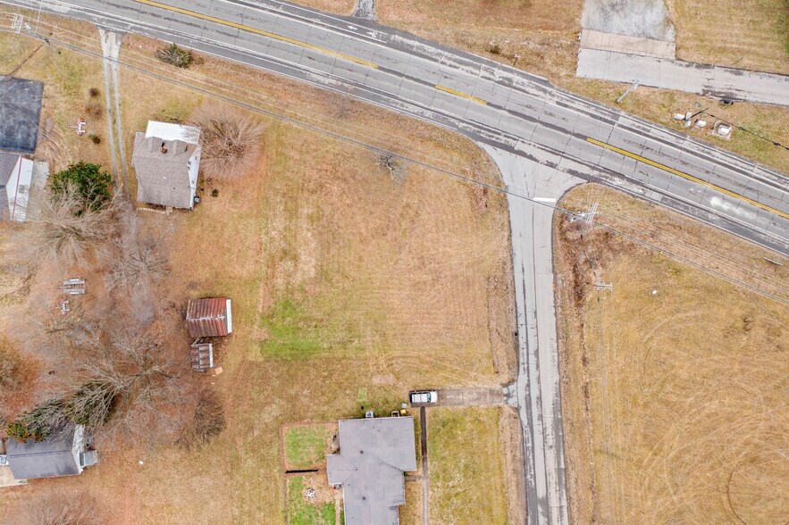 More Photos Of 2612 Us-31w, White House Land For Sale