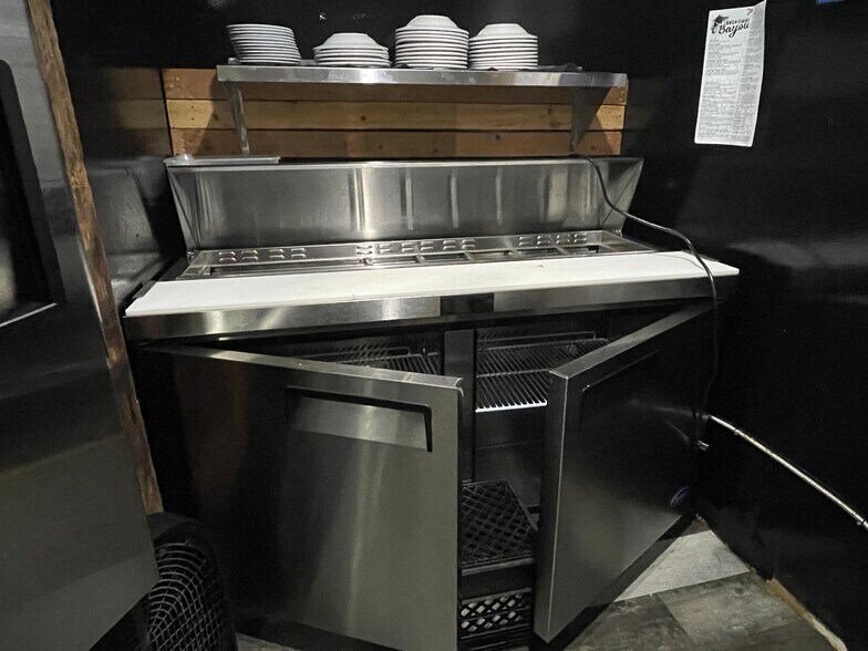 More Photos Of 160 W Broadway St, Sparta Restaurant For Sale