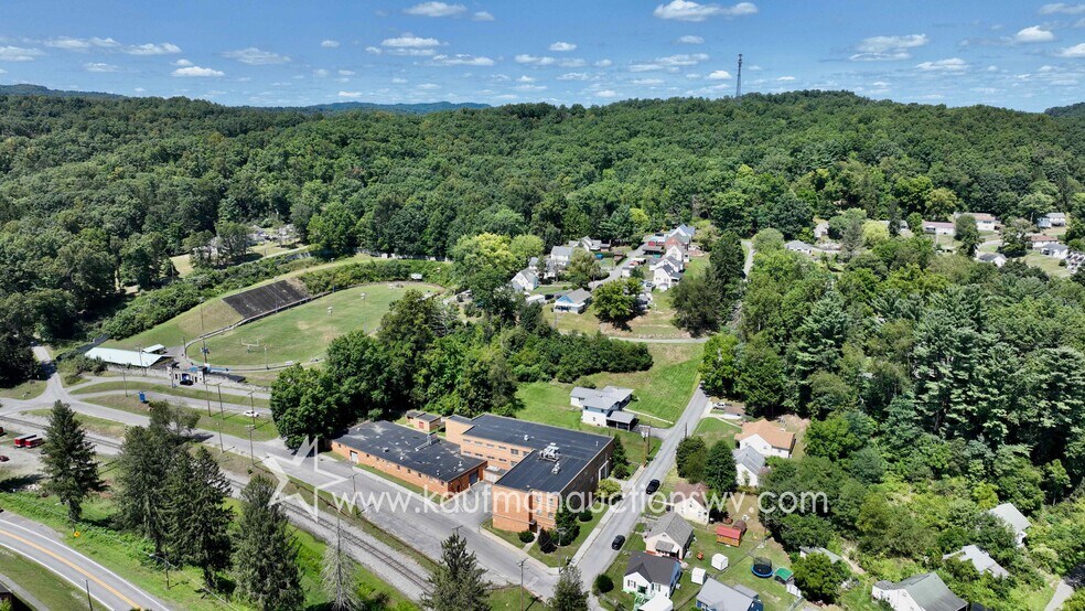 More Photos Of 100 Bluestone Rd, Mount Hope Research And Development For Sale