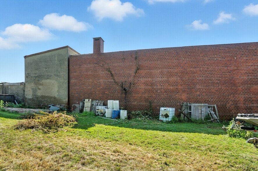 More Photos Of 6105-6117 Vine St, Cincinnati Storefront Retail Residential For Sale