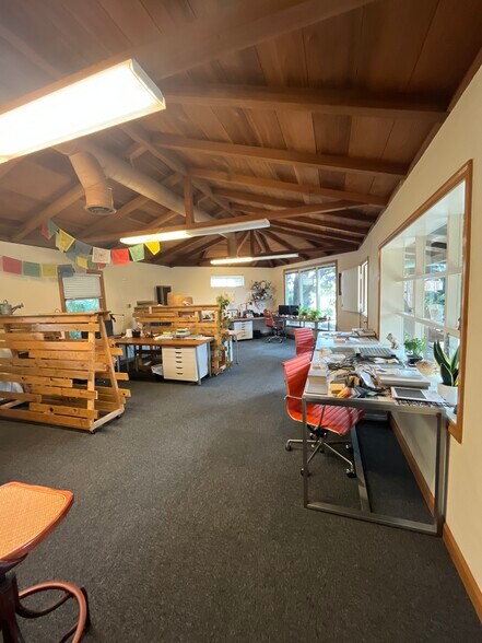 More Photos Of 34921 Calle del Sol, Capistrano Beach Office For Lease