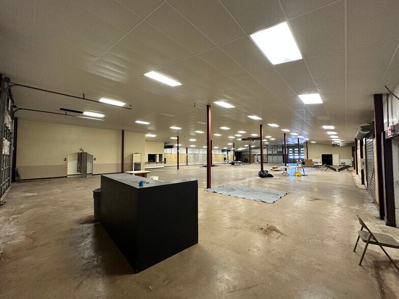 More Photos Of 4036 FM 2767, Tyler Flex For Sale