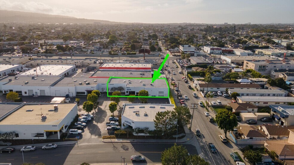 More Photos Of 22809 Lockness Ave, Torrance Warehouse For Sale