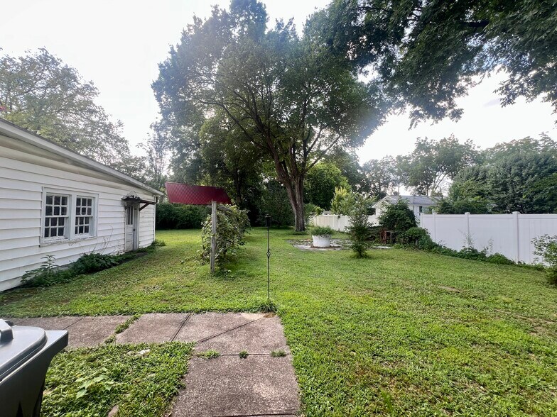 More Photos Of 505 Grace Ave, Sevierville Office For Lease