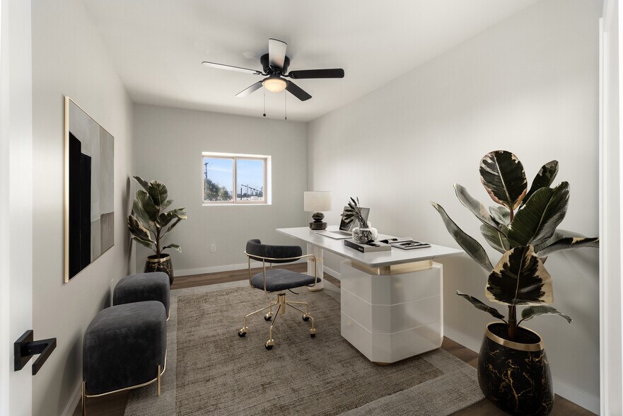 More Photos Of 1827 E 4th St, Long Beach Apartments For Sale