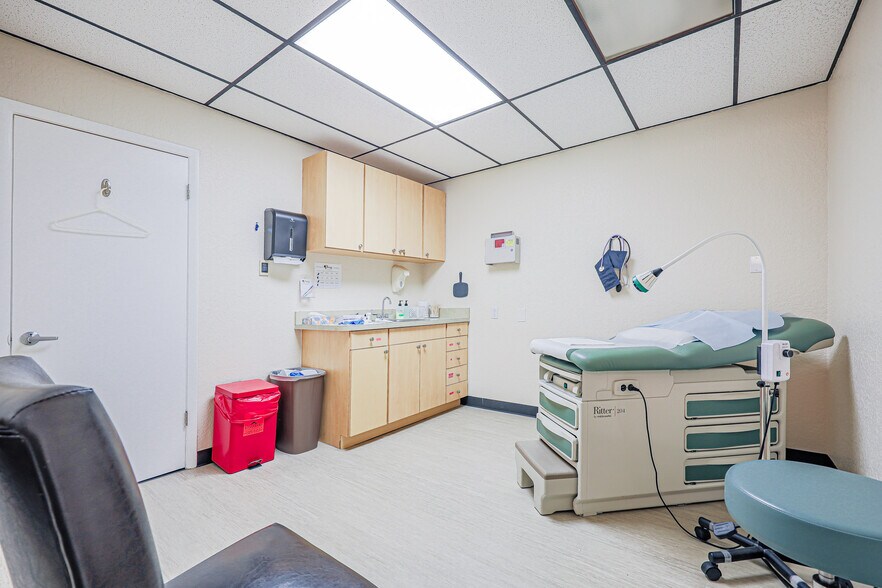More Photos Of 255 Fortenberry Rd, Merritt Island Medical For Sale