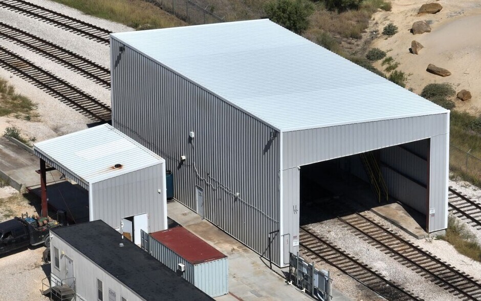 More Photos Of 16492 Old Corpus Christi Rd, Elmendorf Industrial For Lease