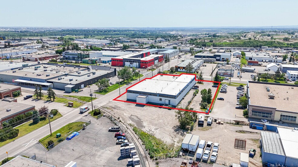 More Photos Of 936 42nd Ave SE, Calgary Warehouse For Sale