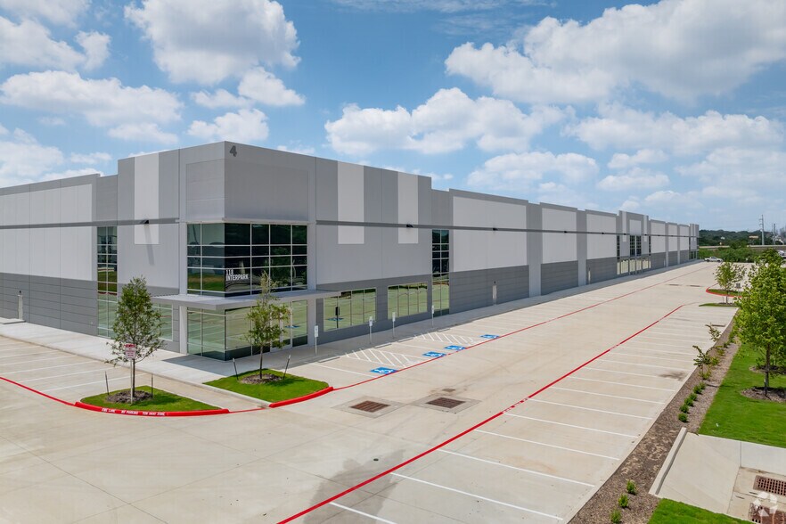 More Photos Of West Avenue and Wurzbach Parkway, San Antonio Unknown For Lease