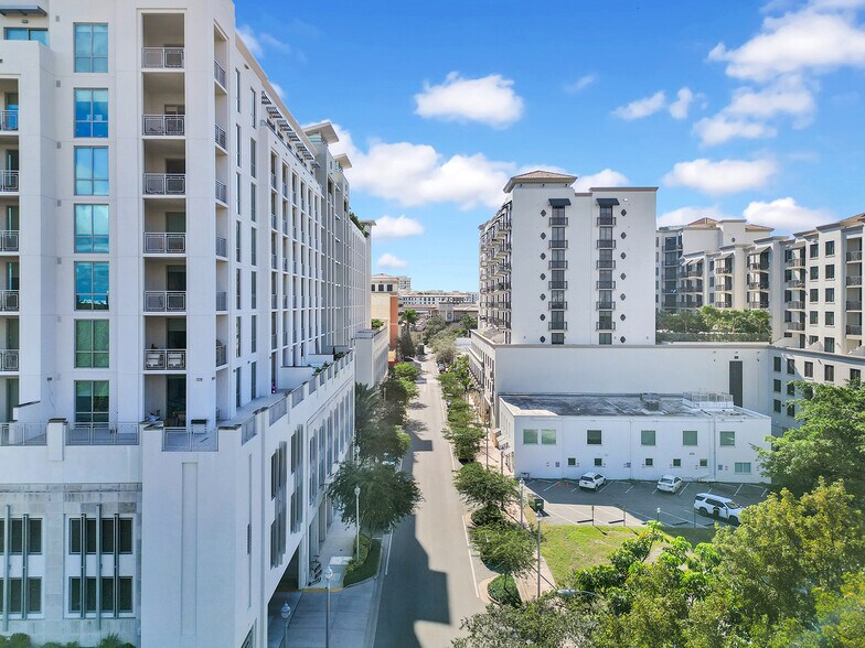 More Photos Of 4070-4090 Laguna St, Coral Gables Medical For Sale