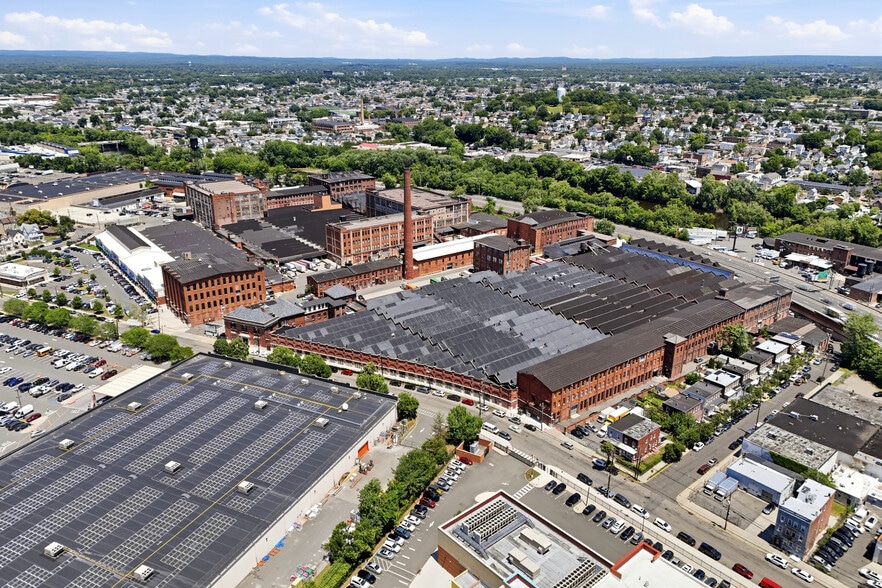 More Photos Of 90 Dayton Ave, Passaic Unknown For Lease