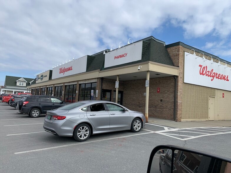 More Photos Of 355 N Main St, Barre City General Retail For Lease