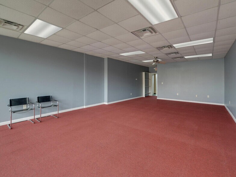 More Photos Of 134 Hurricane Shoals Rd, Lawrenceville Storefront Retail Office For Sale