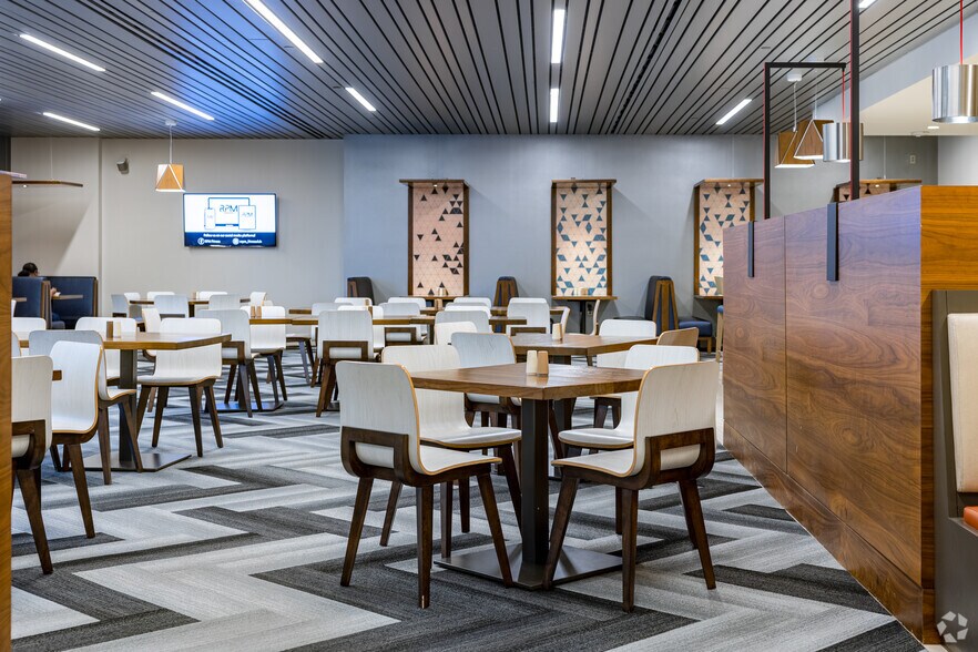 More Photos Of 600 Peachtree St NE, Atlanta Office For Lease