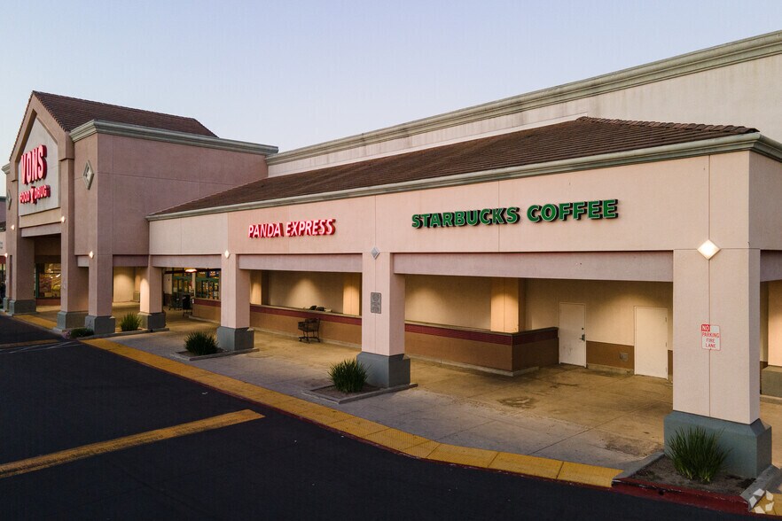 More Photos Of 4516-4550 Atlantic Ave, Long Beach Unknown For Lease