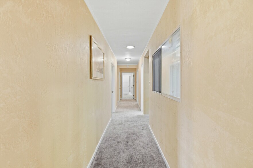 More Photos Of 2809-2815 Macdonald Ave, Richmond Office For Sale