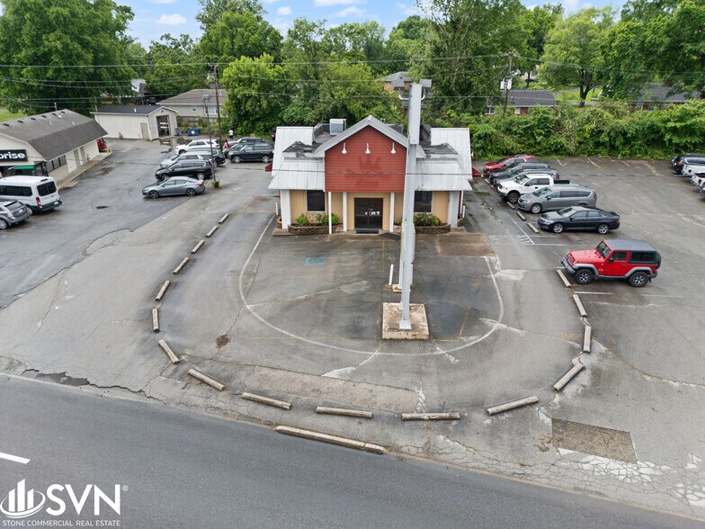 More Photos Of 2303 Ft. Campbell Blvd, Hopkinsville General Retail For Sale