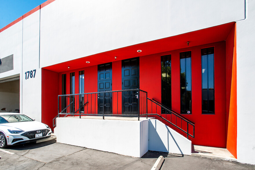 More Photos Of 1771-1837 E 46th St, Los Angeles Warehouse For Lease