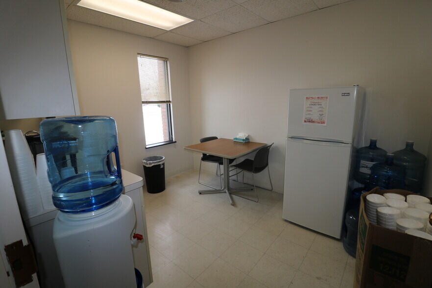 More Photos Of 34 Executive Dr, Norwalk Medical For Sale