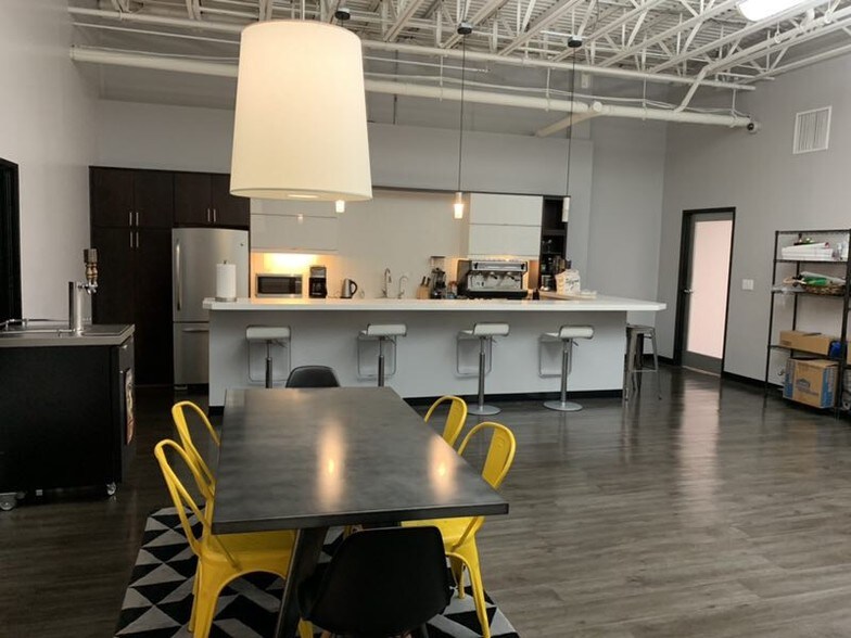 More Photos Of 2323 Main St, Irvine Warehouse For Lease