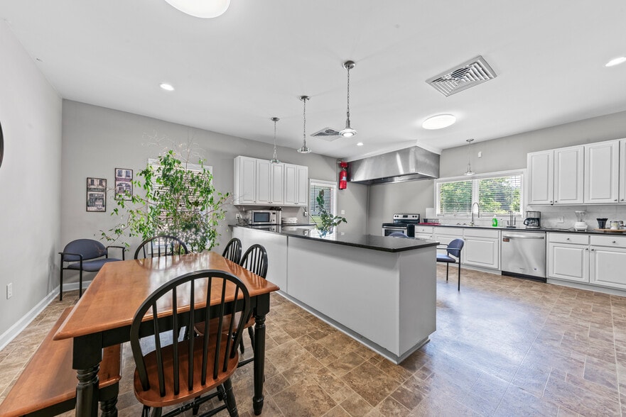 More Photos Of 4440 Tuck Rd, Loganville Research And Development For Sale