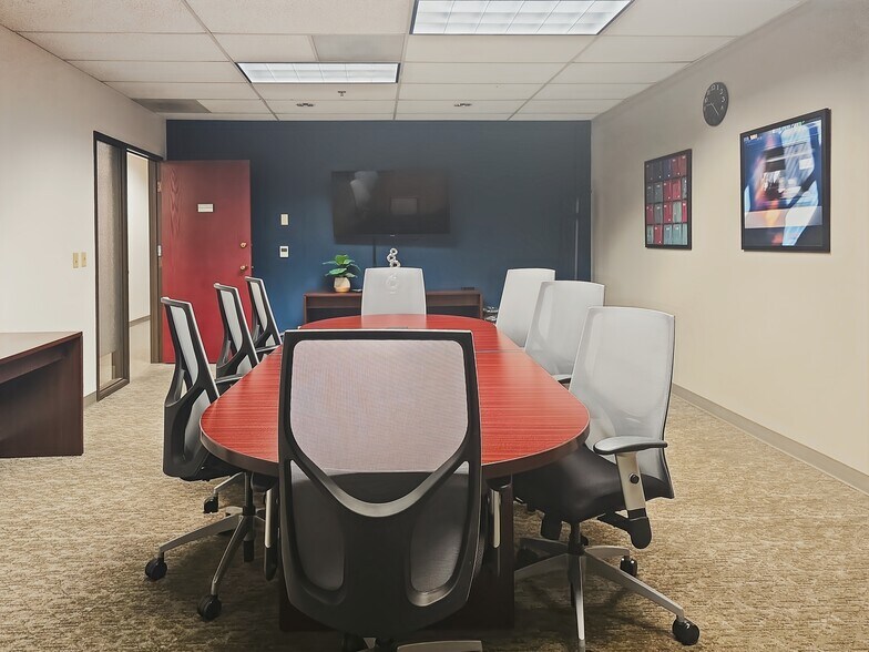 More Photos Of 10121 SE Sunnyside Rd, Clackamas Coworking Space