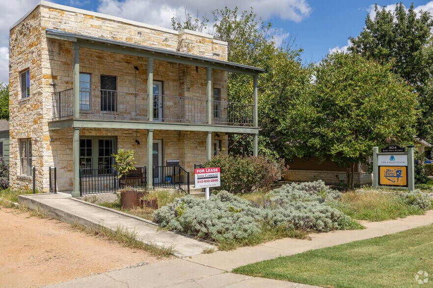More Photos Of 304 E Main St, Round Rock Office For Lease